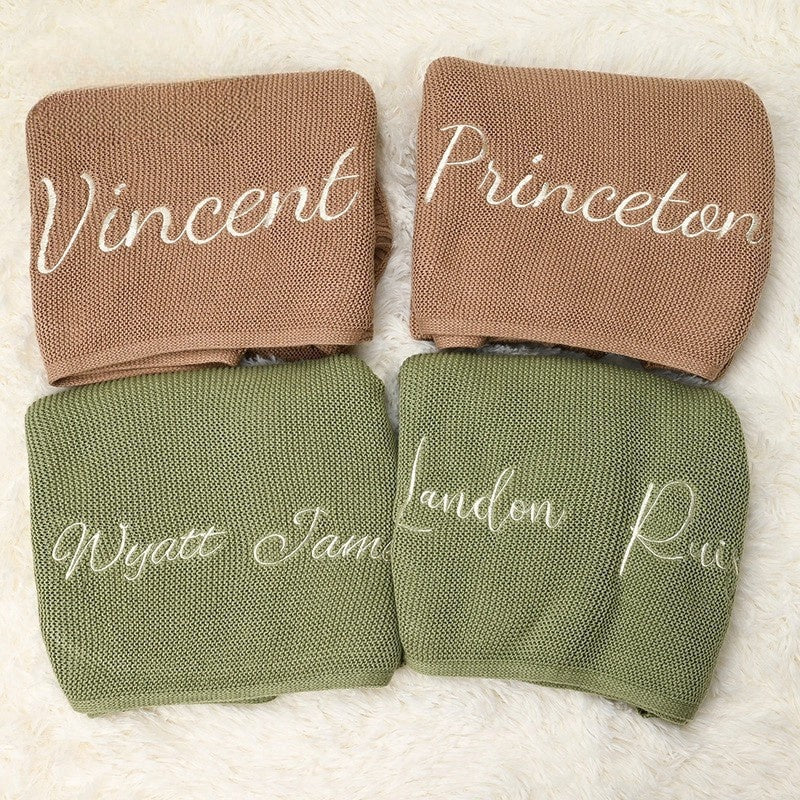 Unique gift for birth - Personalized baby blanket with embroidered name made of soft cotton